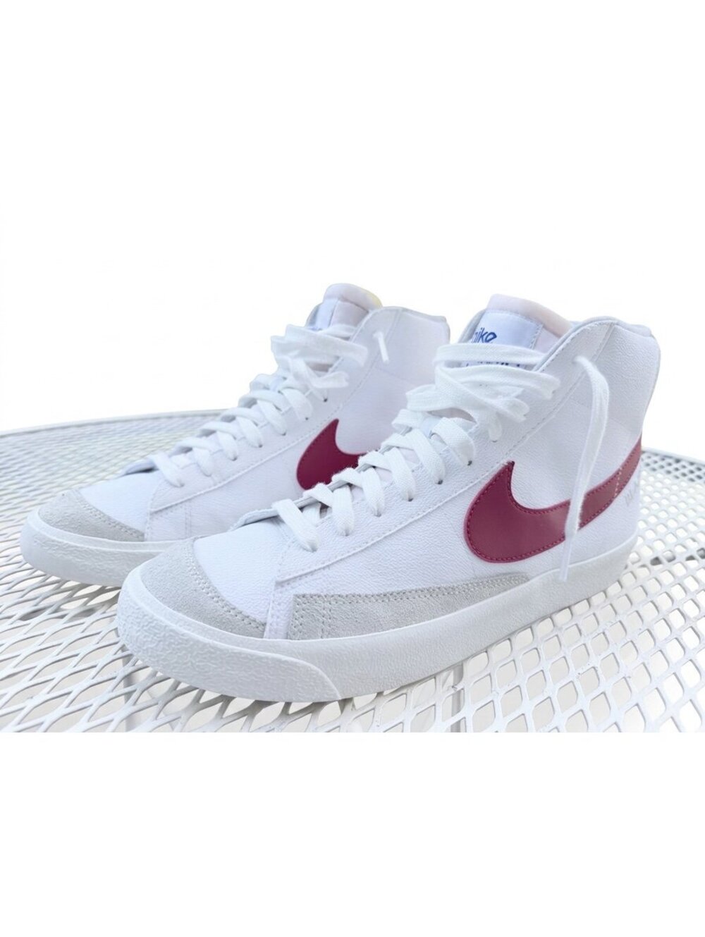 Nike Blazer Mid 77 White Red Sz 9.5 Men's Shoes Athletic Club DH7694-100